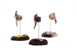 Beeztees - Beeztees Kedi Oyuncağı, Yaylanabilir Tüylü Fare 8cm, Çeşitli Renklerde, 14,5x14,5x28cm
