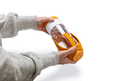 Beeztees Köpek Seyahat Su Şişesi, Ödül Kabı, Silikon, Çeşitli Renklerde, 25x9x9cm, 600ml - 10