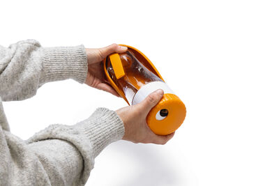 Beeztees Köpek Seyahat Su Şişesi, Ödül Kabı, Silikon, Çeşitli Renklerde, 25x9x9cm, 600ml - 11