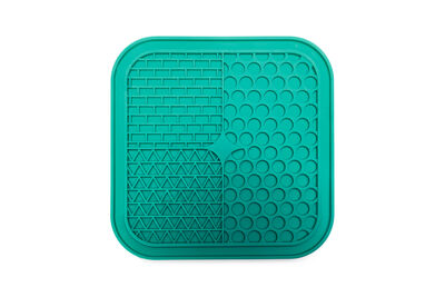 Beeztees Yavru Köpek Yaş Mama Yeme Oyuncağı, Kare Şeklinde, Silikon, Yeşil, 20x20cm